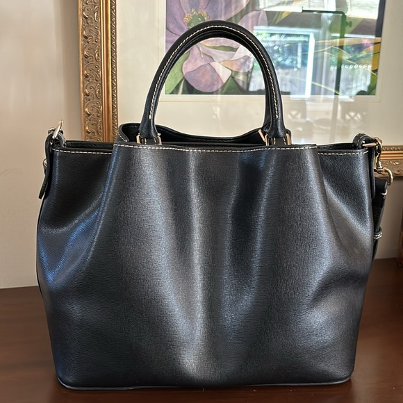 Dooney & Bourke Saffiano Brenna Excellent Condition - Picture 14 of 14